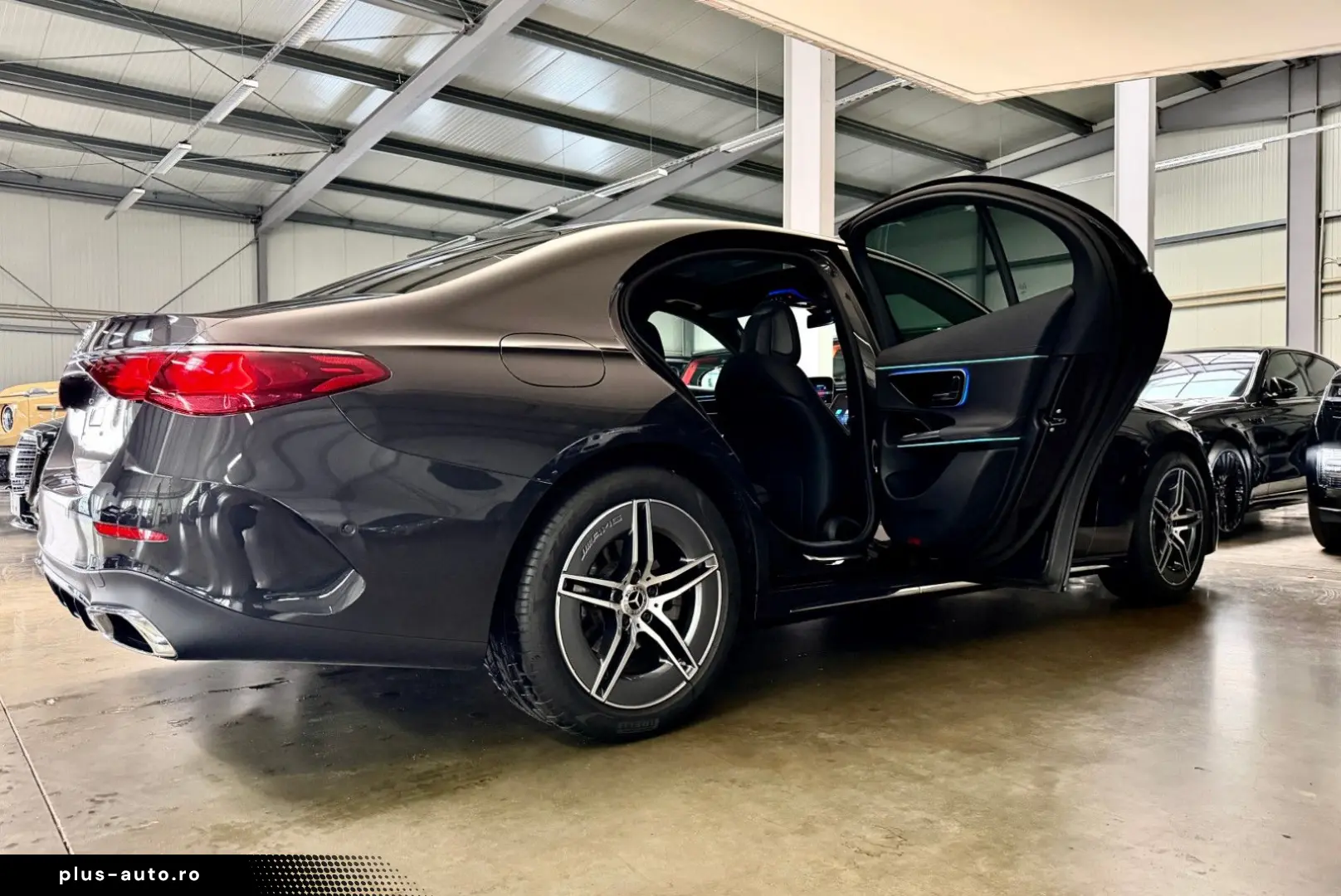 MERCEDES-BENZ E 220 d   AMG Line Advanced   Pano