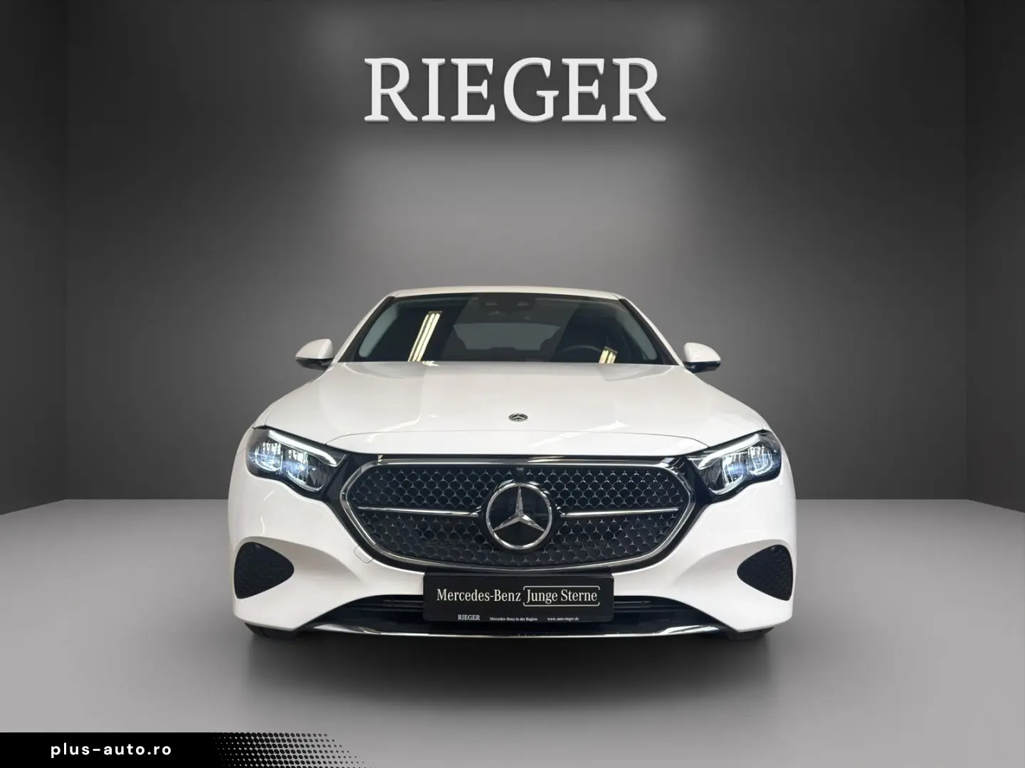 MERCEDES-BENZ E 220 d Avantgarde-Advanced Superscreen AHK