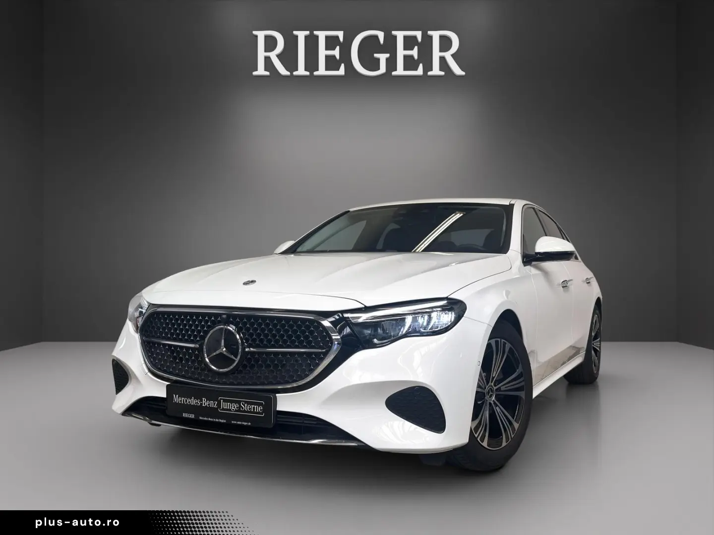 MERCEDES-BENZ E 220 d Avantgarde-Advanced Superscreen AHK