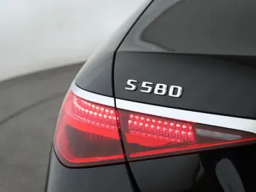 MERCEDES-BENZ S 580 lang AMG DIGITAL Pano HUD HighEndFond 21
