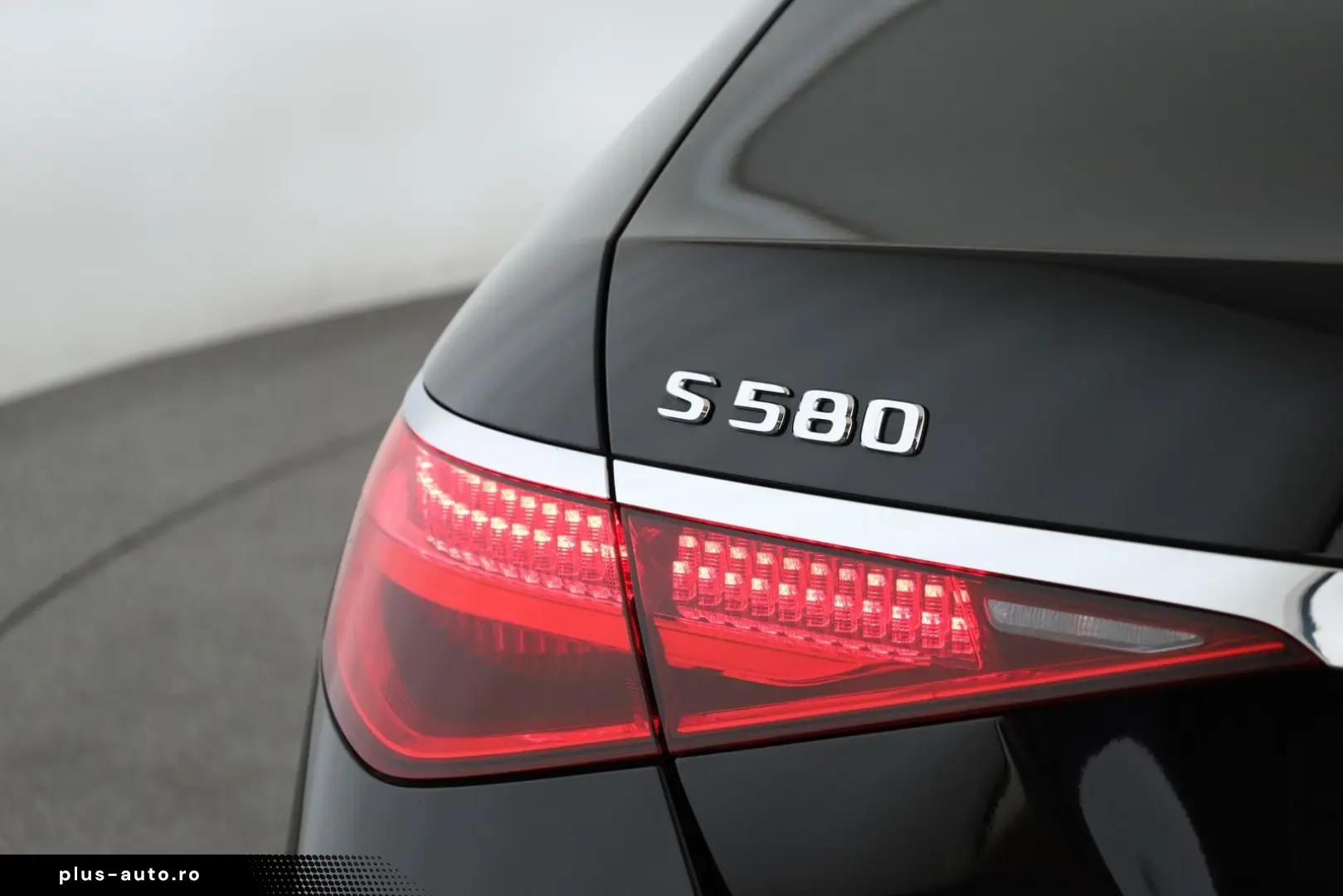 MERCEDES-BENZ S 580 lang AMG DIGITAL Pano HUD HighEndFond 21