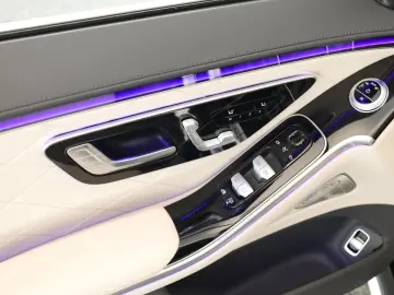 MERCEDES-BENZ S 580 lang AMG DIGITAL Pano HUD HighEndFond 21