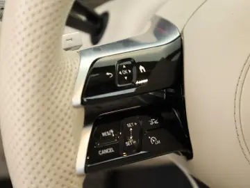 MERCEDES-BENZ S 580 lang AMG DIGITAL Pano HUD HighEndFond 21