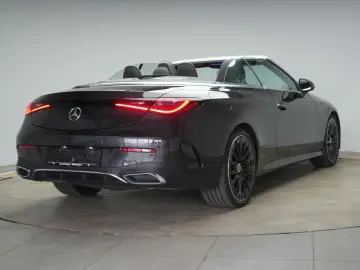 MERCEDES-BENZ CLE 300 4Matic AMG Line Leder Distroni…