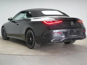 MERCEDES-BENZ CLE 300 4Matic AMG Line Leder Distroni…