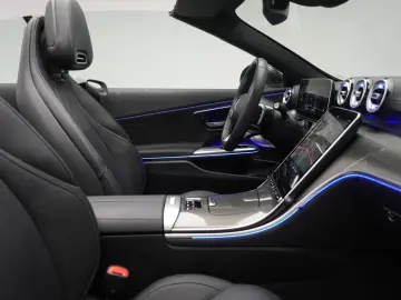 MERCEDES-BENZ CLE 300 4Matic AMG Line Leder Distroni…