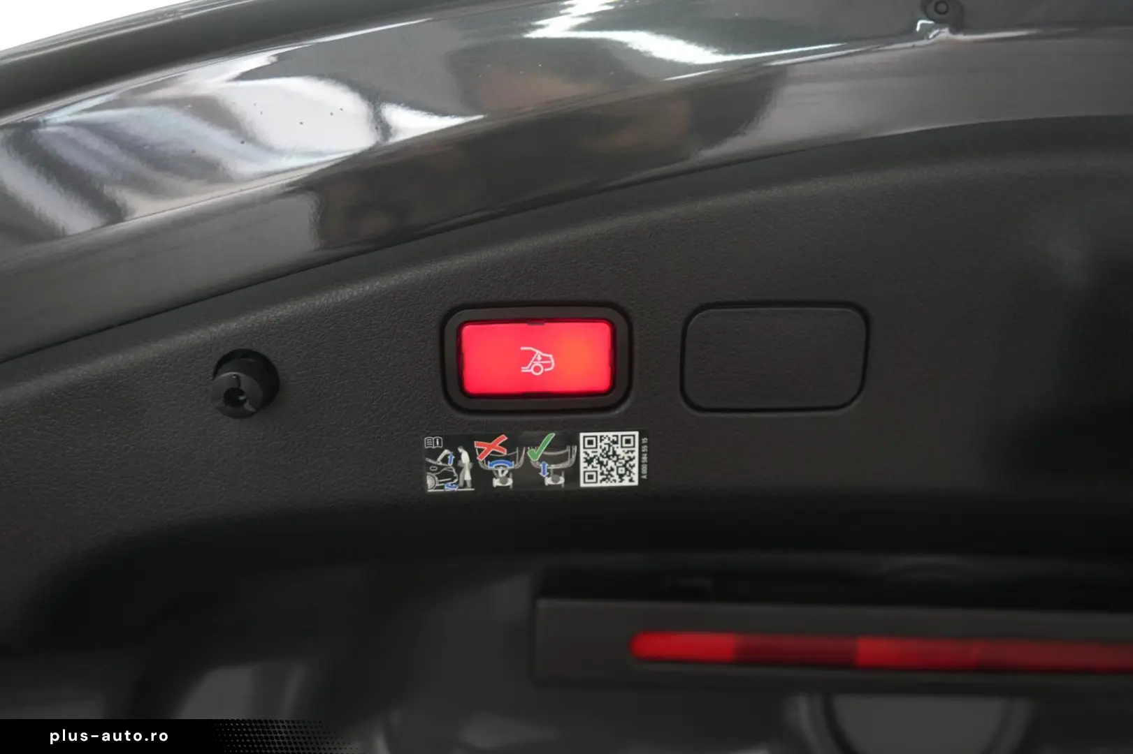 MERCEDES-BENZ CLE 300 4Matic AMG Line Leder Distroni&hellip;