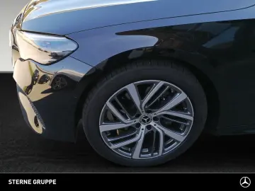 MERCEDES-BENZ E 220 d Lim Avantgarde Adv  Pano Distr…