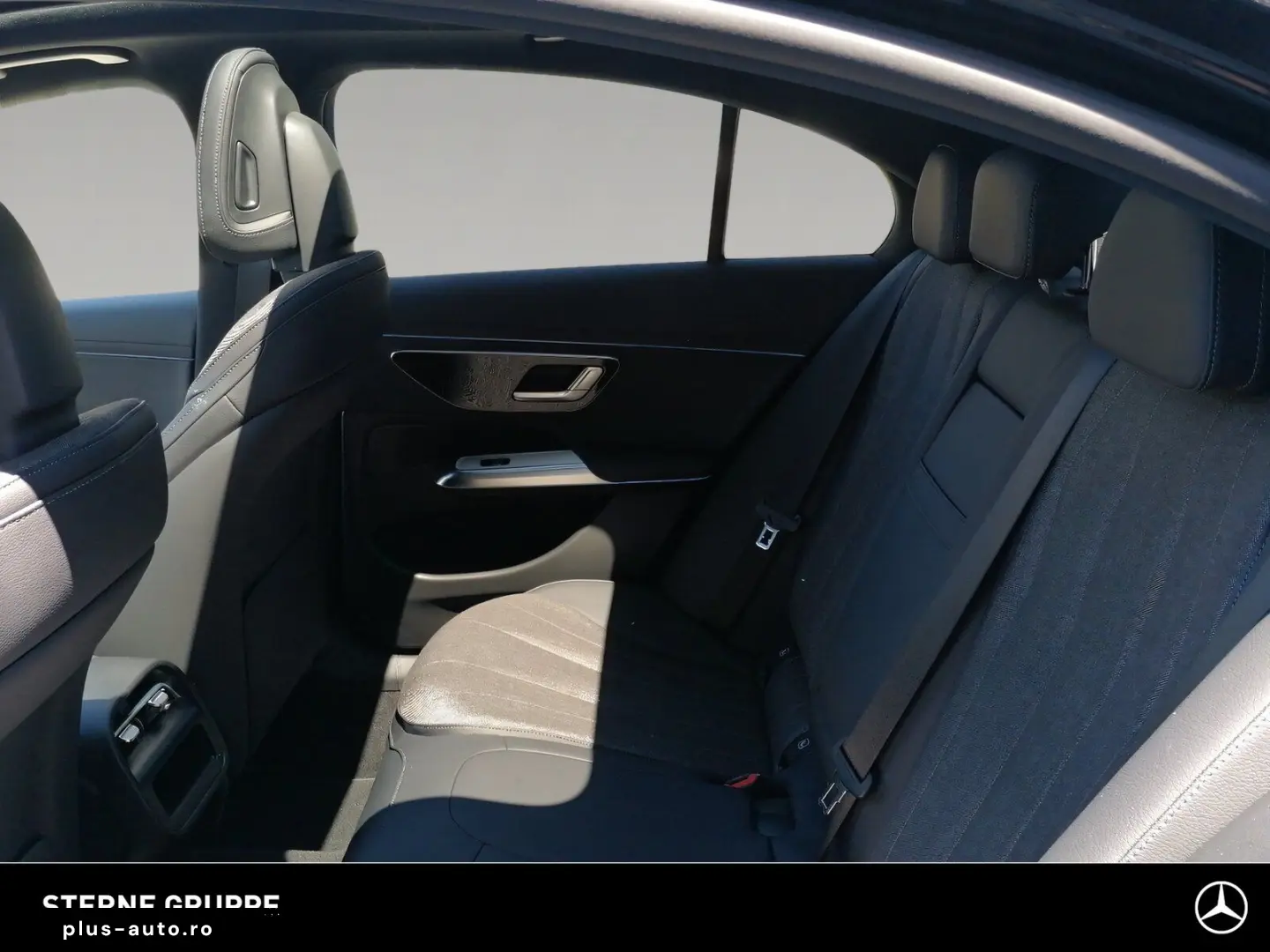 MERCEDES-BENZ E 220 d Lim Avantgarde Adv  Pano Distr&hellip;