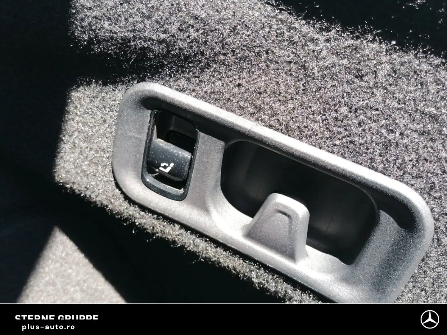 MERCEDES-BENZ E 220 d Lim Avantgarde Adv  Pano Distr&hellip;