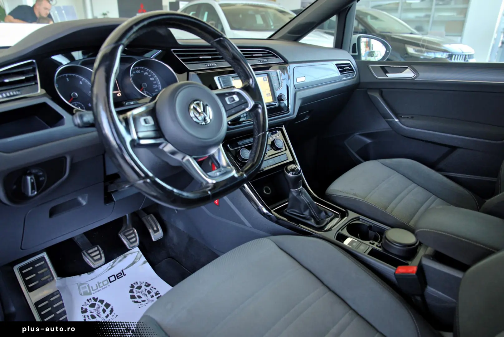 Volkswagen Touran R-line