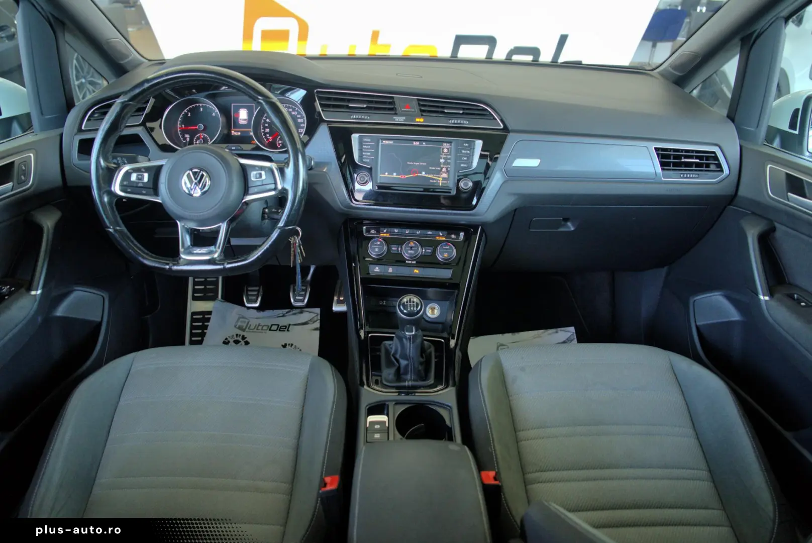 Volkswagen Touran R-line