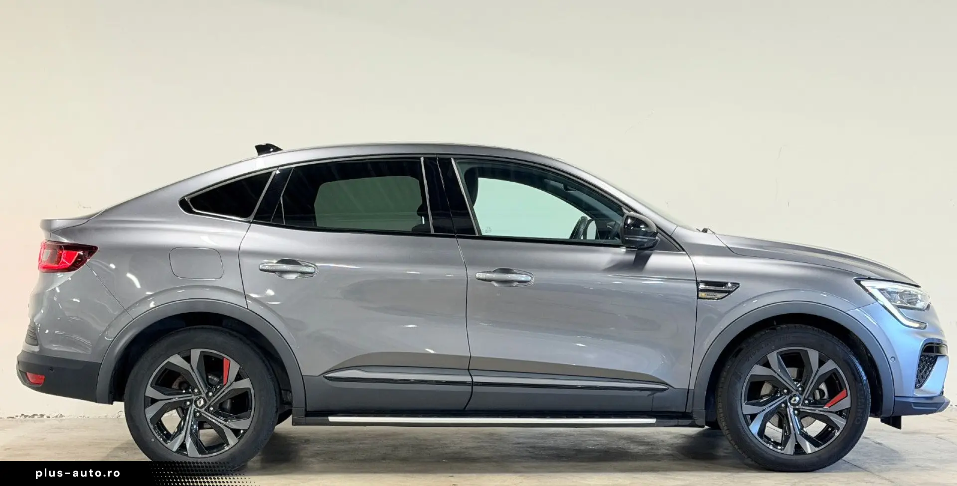 RENAULT Arkana R.S. Line