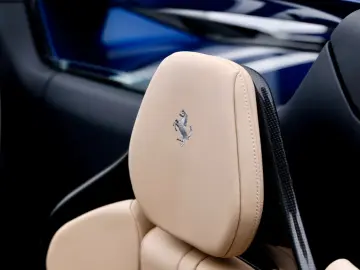 FERRARI 296 GTS      Ferrari Frankfurt