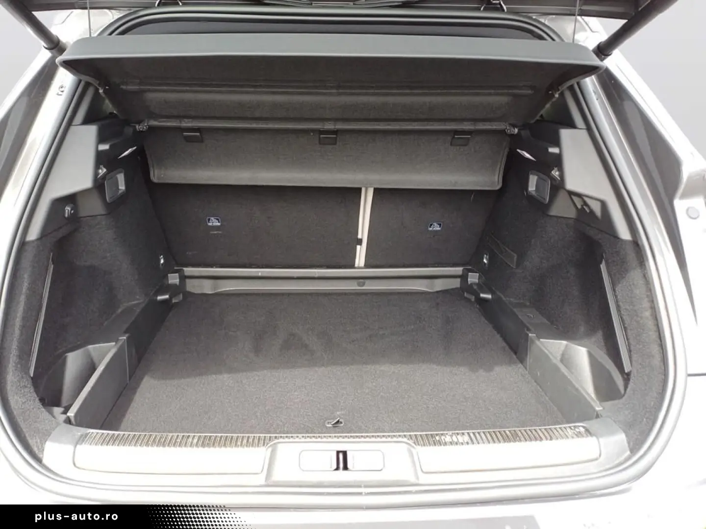 DS DS7 Crossback Opera
