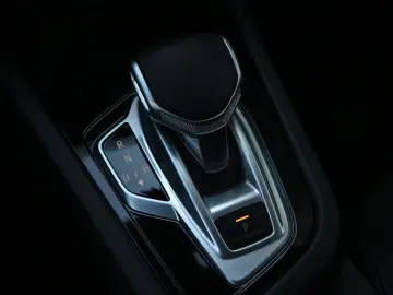 RENAULT Arkana 1.6 E-TECH 145 Esprit Alpine Kam. BOS