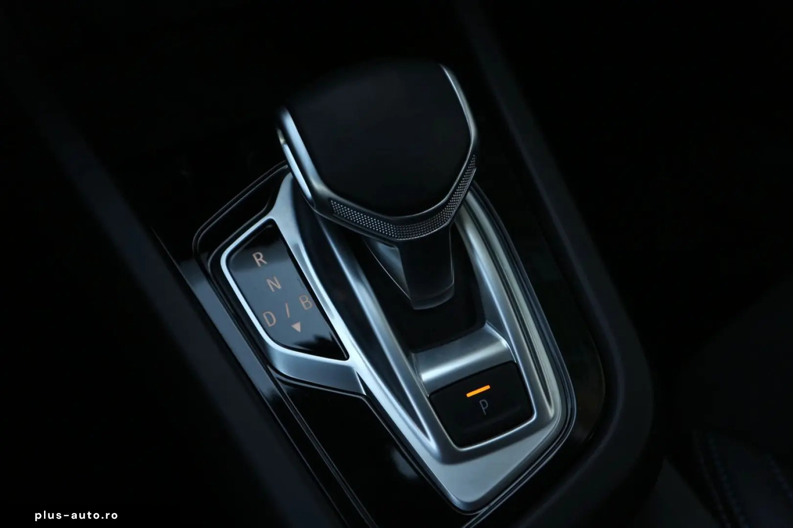RENAULT Arkana 1.6 E-TECH 145 Esprit Alpine Kam. BOS