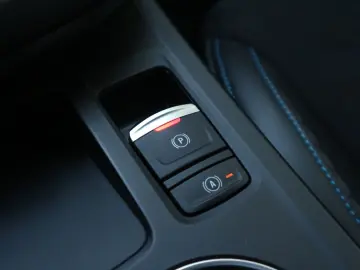 RENAULT Arkana 1.6 E-TECH 145 Esprit Alpine Kam. BOS