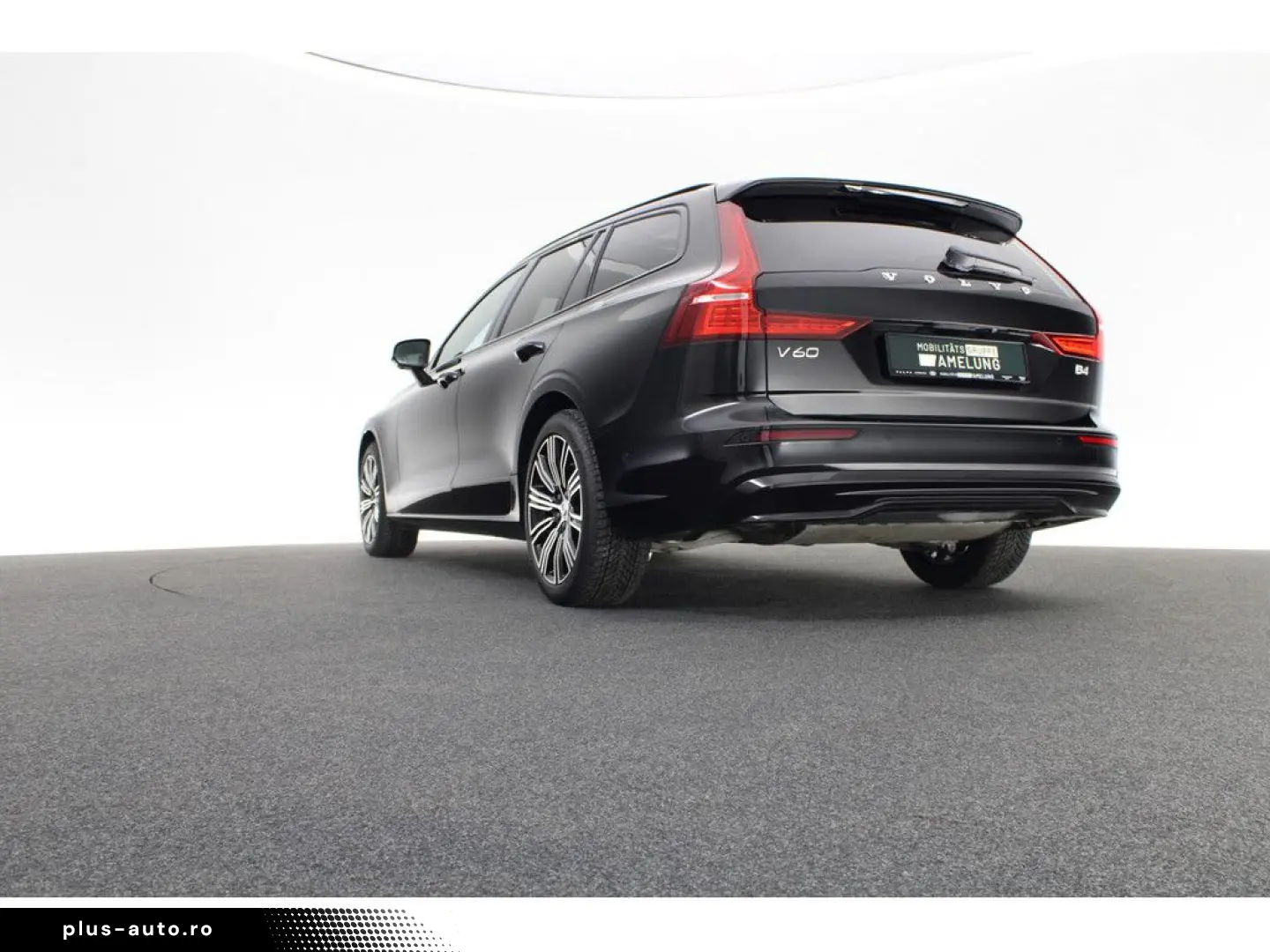 VOLVO V60 B4 B DKG Ultra Dark AKTIVSITZE HUD 360  PANO