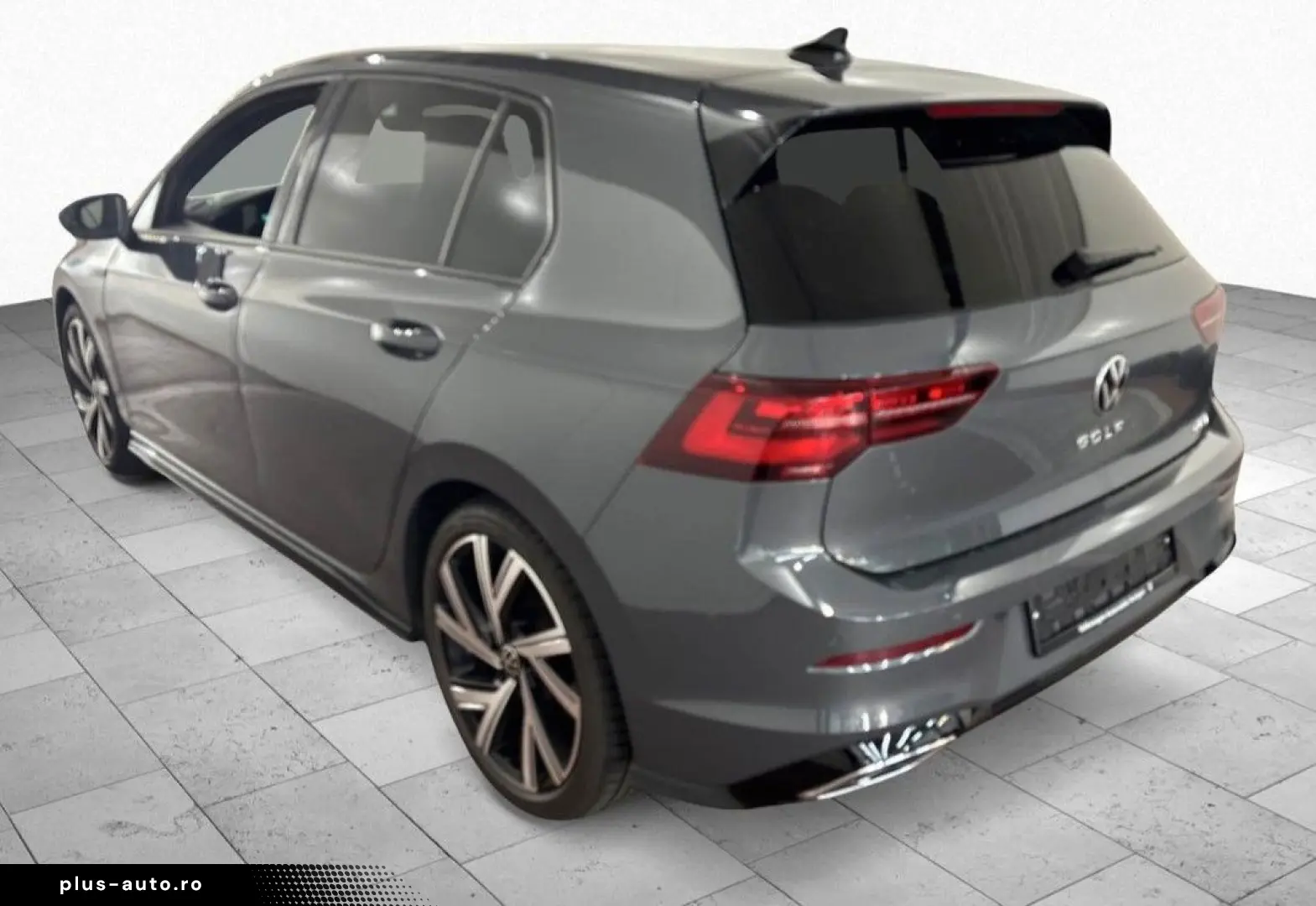 VW Golf VIII Lim. R-Line eTSI OPF Kam 18  IQ Matrix