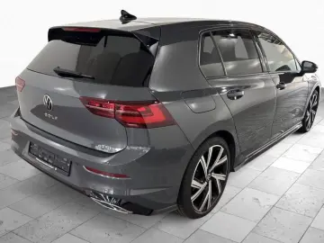 VW Golf VIII Lim. R-Line eTSI OPF Kam 18  IQ Matrix