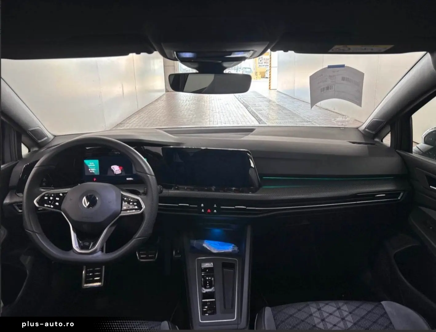 VW Golf VIII Lim. R-Line eTSI OPF Kam 18  IQ Matrix