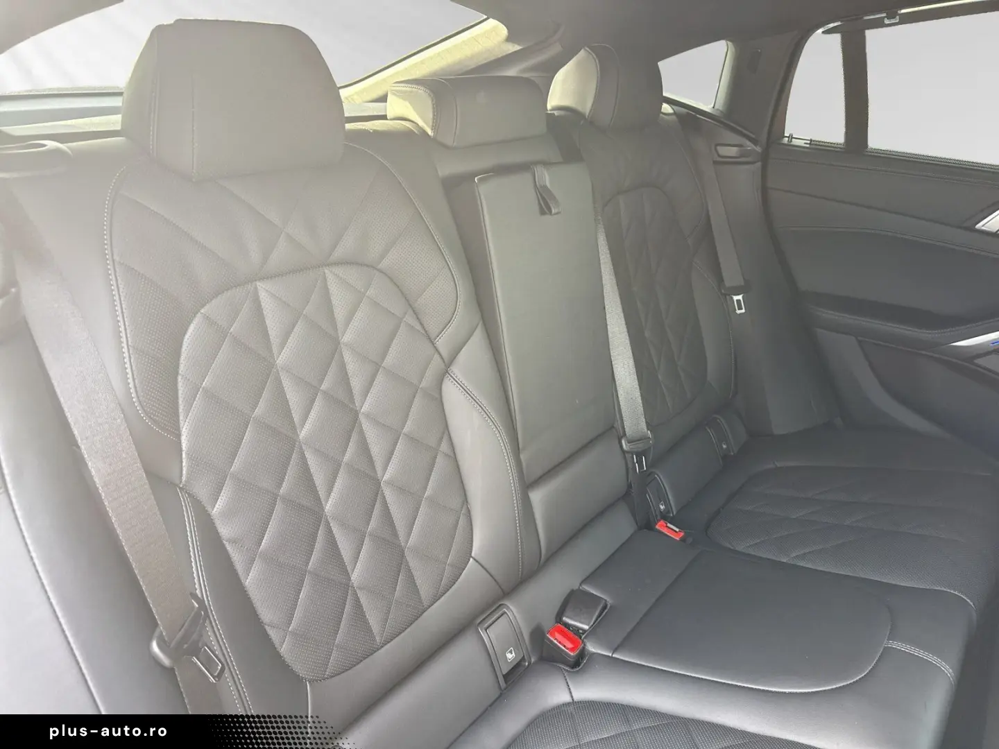 BMW X6 xDr30d MSpo IcGlow Massage Ventil SoftClo 360 H&K
