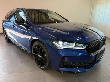 SKODA Superb C. 2.0TSI Sportline PANO HEAD-UP StHz AHK