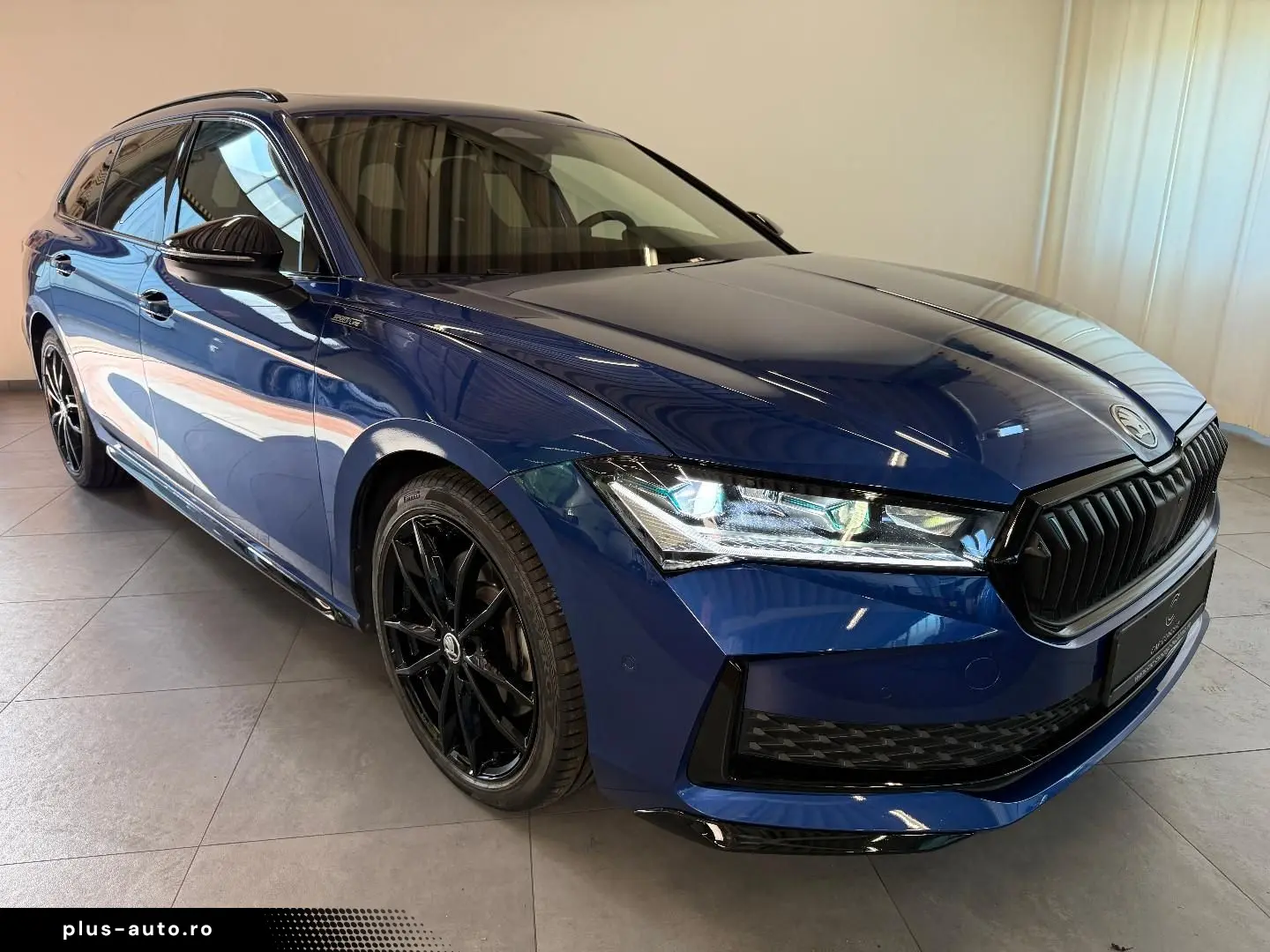 SKODA Superb C. 2.0TSI Sportline PANO HEAD-UP StHz AHK