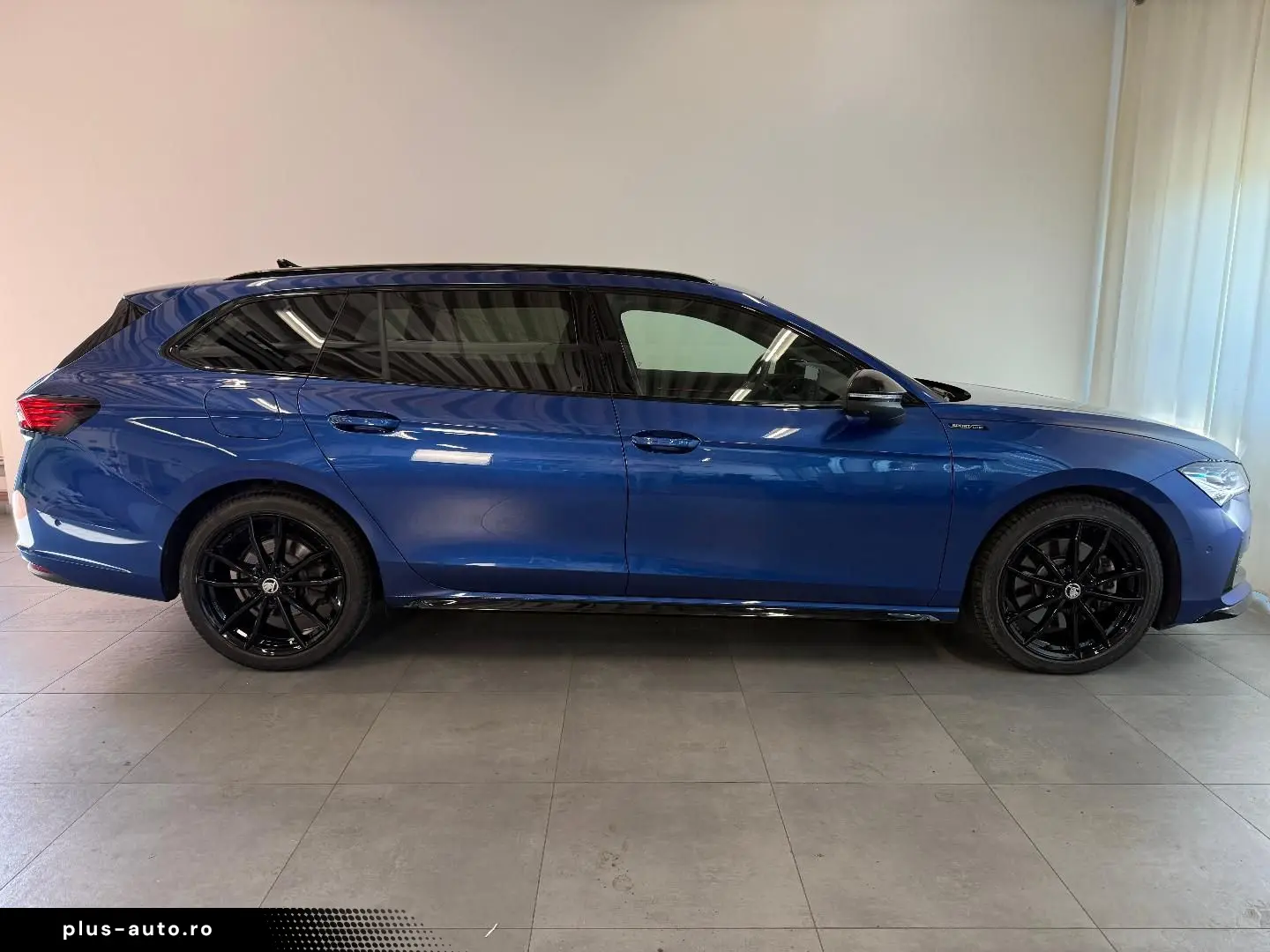 SKODA Superb C. 2.0TSI Sportline PANO HEAD-UP StHz AHK