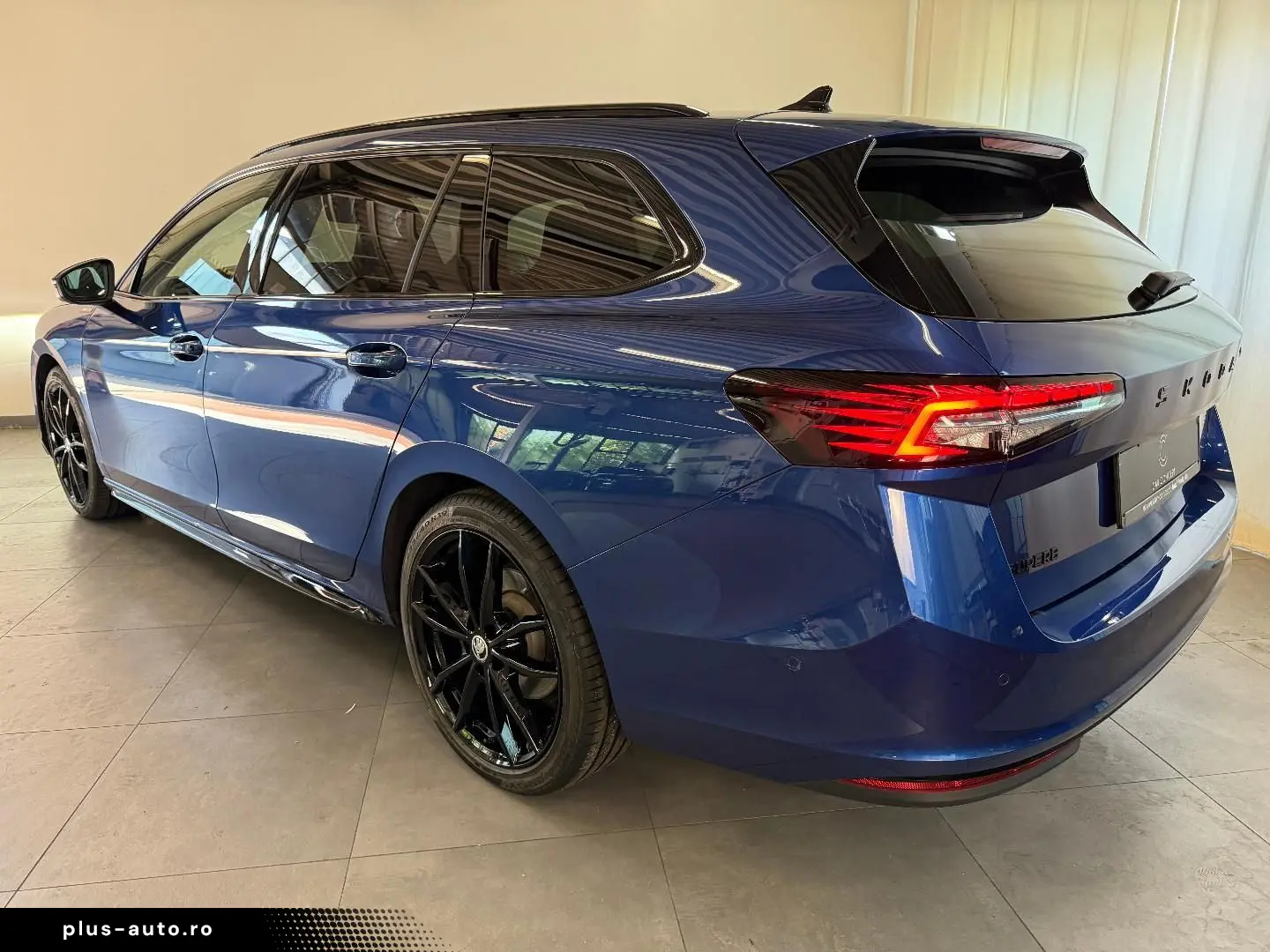 SKODA Superb C. 2.0TSI Sportline PANO HEAD-UP StHz AHK