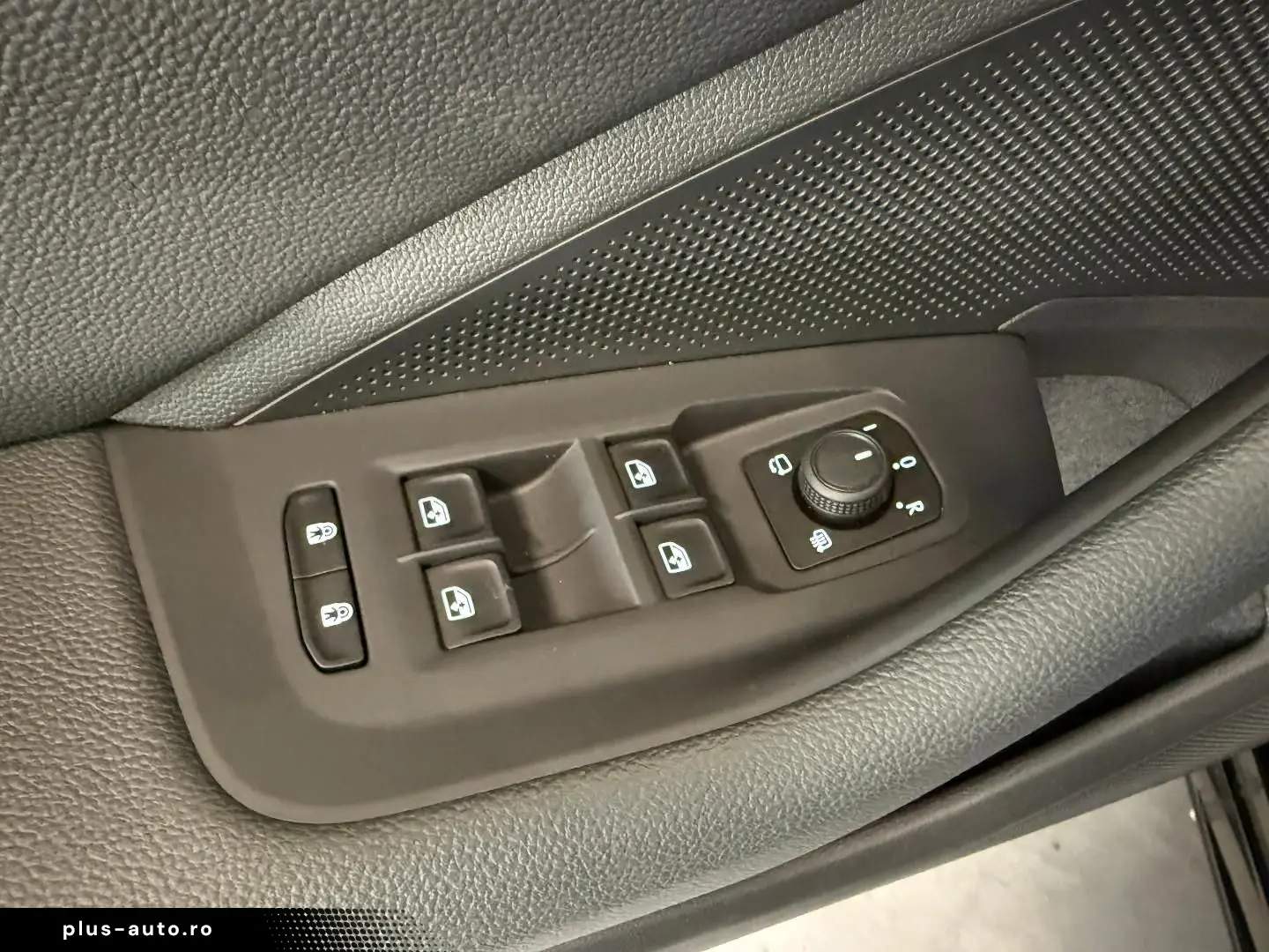 SKODA Superb C. 2.0TSI Sportline PANO HEAD-UP StHz AHK