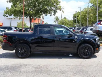 FORD MaverickHybrid Lariat Black