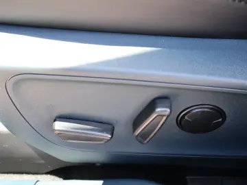 FORD MaverickHybrid Lariat Black