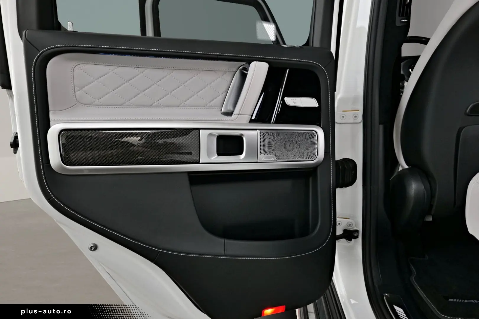 MERCEDES-BENZ G 63 AMG 4x4   NIGHT II   TV   BURMESTER