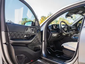 MERCEDES-BENZ GLE 63 AMG FACELIFT 25 BRABUS ROCKET 900 1OF25