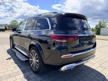 MERCEDES-BENZ GLS 600 Maybach 4Matic CHAUFFEUR PANO …