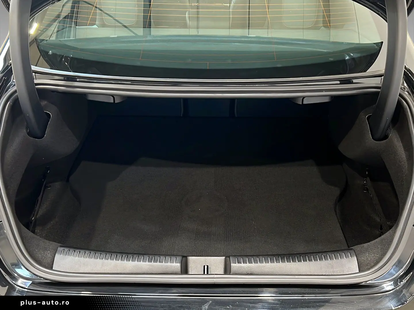 MERCEDES-BENZ CLA 250 e AMG Advanced Multibeam DAB LRH Distr