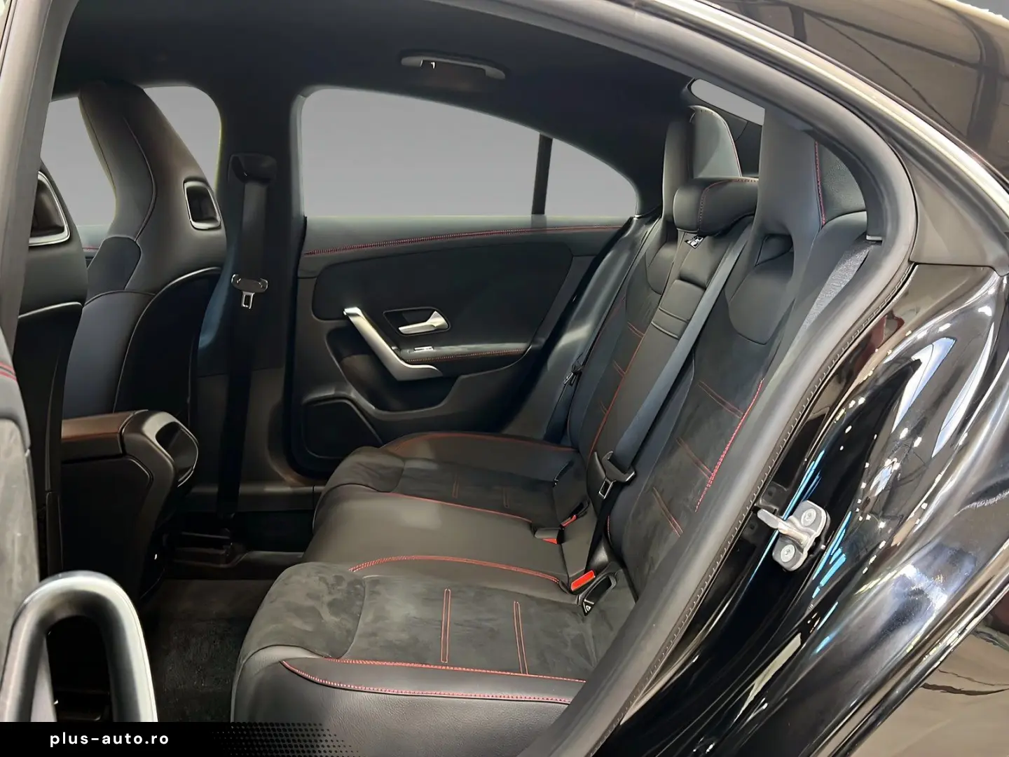 MERCEDES-BENZ CLA 250 e AMG Advanced Multibeam DAB LRH Distr