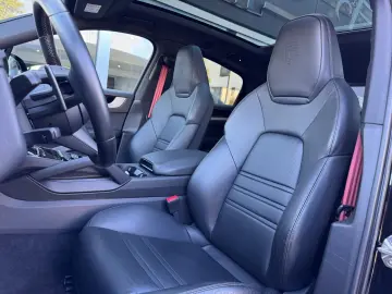 PORSCHE Cayenne Coupe Sport-Design Bose Pano Camera