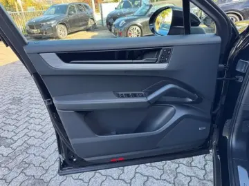 PORSCHE Cayenne Coupe Sport-Design Bose Pano Camera