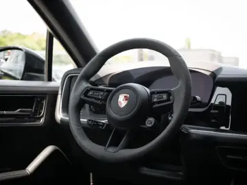 PORSCHE Cayenne S E-Hybrid Coupe Pano Bose HU