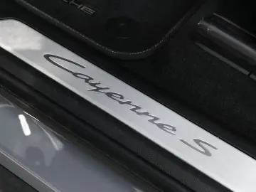 PORSCHE Cayenne S E-Hybrid Coupe InnoDrive Pano 360Camera