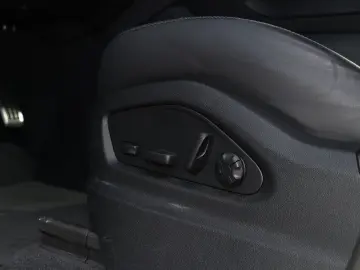 PORSCHE Cayenne S E-Hybrid Coupe InnoDrive Pano 360Camera