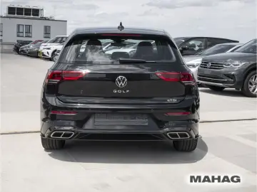 VW Golf VIII R-Line 1.5 eTSI ACC LED Navi ParkPilot