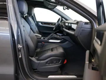PORSCHE Cayenne Coupe S E-Hybrid Pano Bose 360Camera HUD