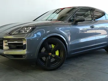 PORSCHE Cayenne Coupe S E-Hybrid Pano Bose 360Camera HUD