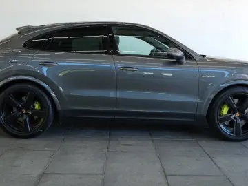PORSCHE Cayenne Coupe S E-Hybrid Pano Bose 360Camera HUD