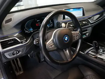 BMW 745e M Sport Massage H K FondEntertainm. Luft