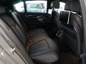 BMW 745e M Sport Massage H K FondEntertainm. Luft